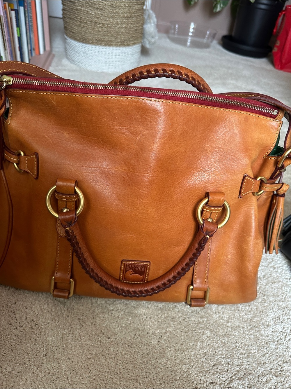 GUC 15” Large Dooney & Bourke Florentine Leather Satchel - Picture 16 of 16